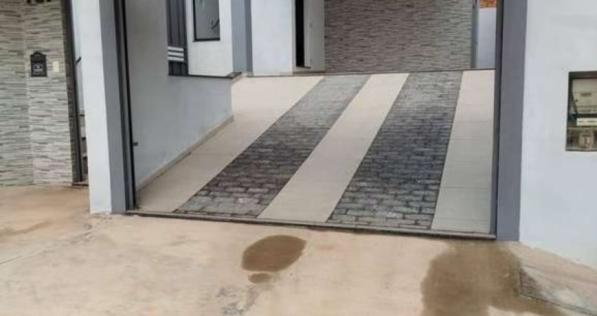 Casa à Venda em Atibaia – Excelente Acabamento! - Por R$ 690 mil