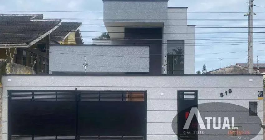 Casa a venda  no centro de Peruíbe litoral sul a 80 mts do mar.