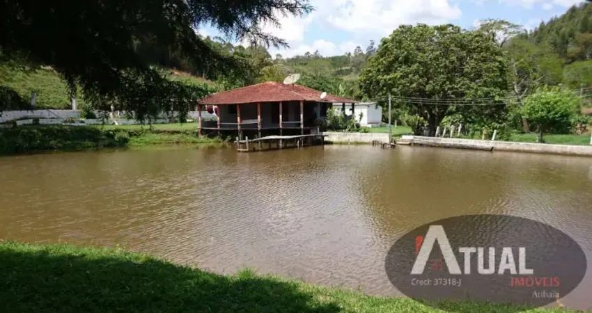 Sitio á venda - Nazaré Paulista /SP com 170.000 m² de terreno - com 3 lagos