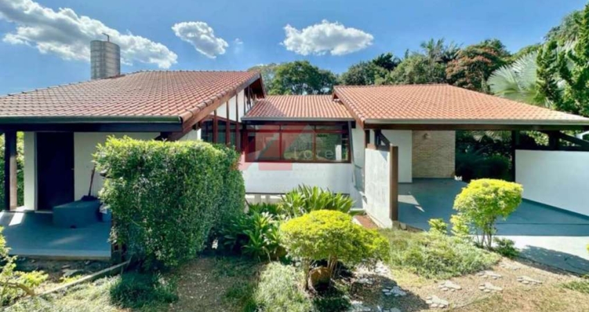Casa em Condomínio de Luxo em Carapicuíba-SP: 4 quartos, 3 suítes, 345,40m² de área! Venha conferir!