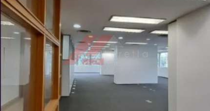 Sala comercial de alto padrão no coração de São Paulo - 384m², 2 salas, 6 banheiros e 2 vagas de garagem!