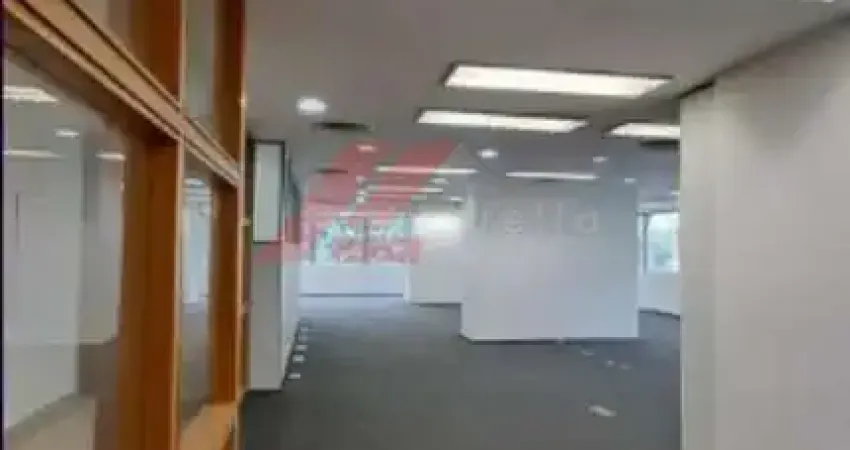 Sala comercial de alto padrão no coração de São Paulo - 384m², 2 salas, 6 banheiros e 2 vagas de garagem!