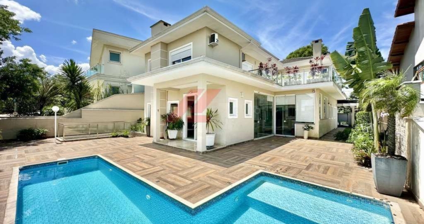 Imperdível: Casa em Condomínio à Venda ou Locação em Carapicuíba-SP - 4 quartos, 2 suítes, 1 sala, 4 banheiros, 3 vagas, 358,76m².