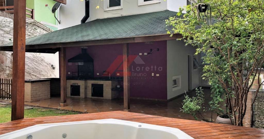 Imperdível: Casa em Condomínio à Venda em Jandira-SP, Parque Nova Jandira, 3 Quartos, 2 Banheiros, 4 Vagas, 281,51 m².
