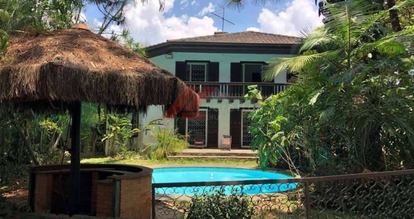 Chácara de luxo à venda ou locação em Carapicuíba-SP, bairro Chácara São João: 3 quartos, 3 suítes, 3 salas, 5 banheiros, 6 vagas, 698,75 m².
