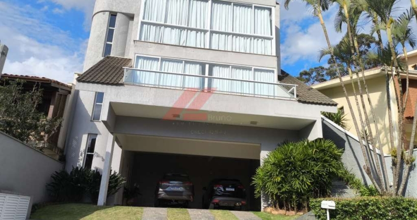 Casa de luxo em condomínio à venda em Cotia-SP, no bairro São Paulo II: 3 quartos, 3 suítes, 1 sala, 4 banheiros, 4 vagas, 451m².