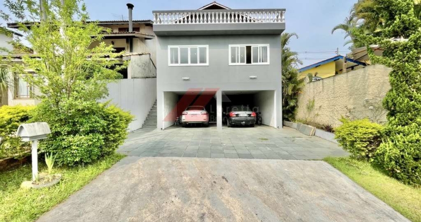 Imperdível! Casa em condomínio à venda em Cotia-SP, Jardim das Flores: 4 quartos, 2 suítes, sala, 3 banheiros, 5 vagas, 320 m².