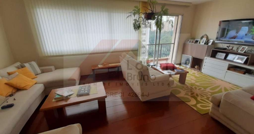 Apartamento com 4 Quartos e 3 banheiros 3 vagas à Venda, 146 m² por R$ 800.000,00