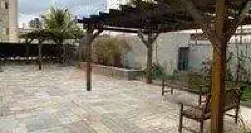 Vila mariana - próximo da rua tutoia e parque ibirapuera - 98m² de área útil, 3 dormitórios, sendo1 suíte com armários.