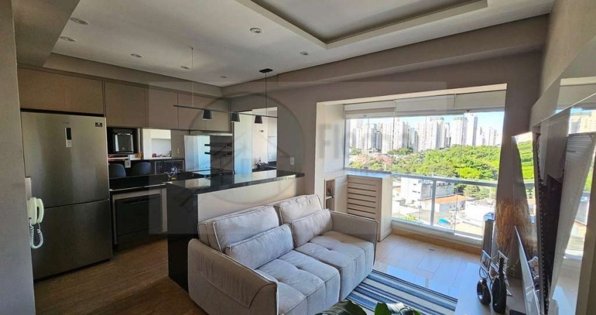 Brooklin - Lindo apto. 68m² MOBILIADO, 2 dormitórios, sendo 1 suíte, ambientes integrados, repleto de armários planejados, com ar condicionado quente/frio em todos os cômodos, 1 vaga.
