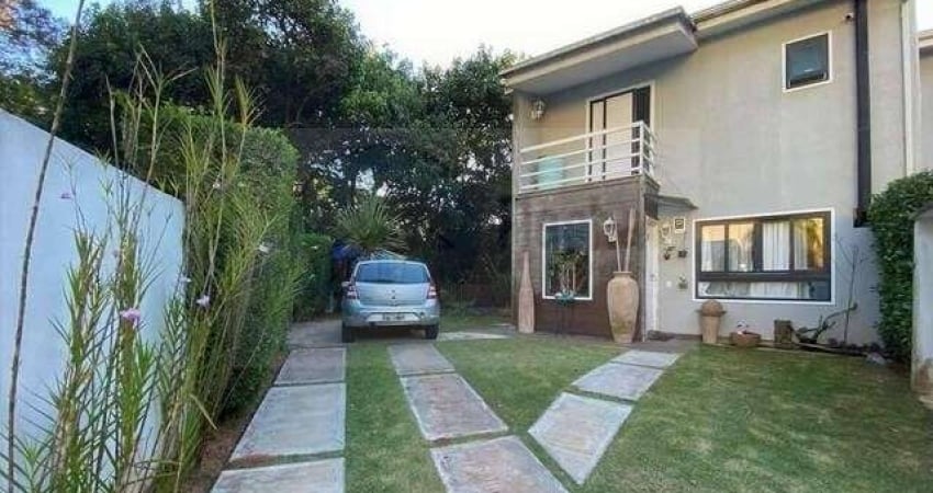 Cond Jd das Paineiras (Casa 130) - 3 sts, semi geminada. Rua do Shopp GV