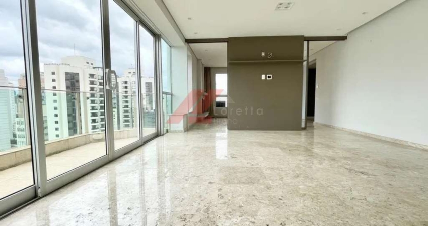Apartamento luxuoso para aluguel na Vila Nova Conceição, São Paulo-SP: 4 quartos, 4 suítes, 3 salas, 6 banheiros, 3 vagas, 220m²
