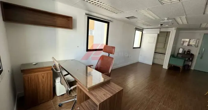 Sala Comercial de Alto Padrão no Jardim Paulista, São Paulo-SP: 30m², 1 banheiro, 1 vaga de garagem. Aproveite!