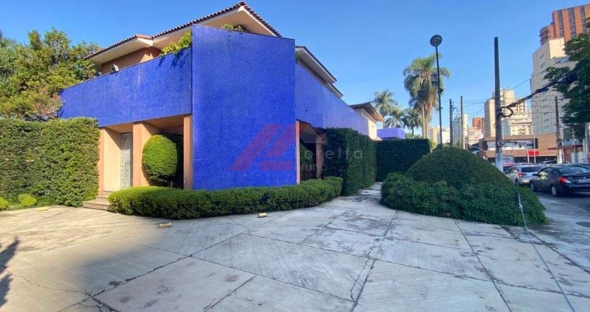 Casa Comercial à Venda em São Paulo-SP, Jardim América: 11 Quartos, 11 Salas, 5 Banheiros, 9 Vagas de Garagem, 366m². Confira!