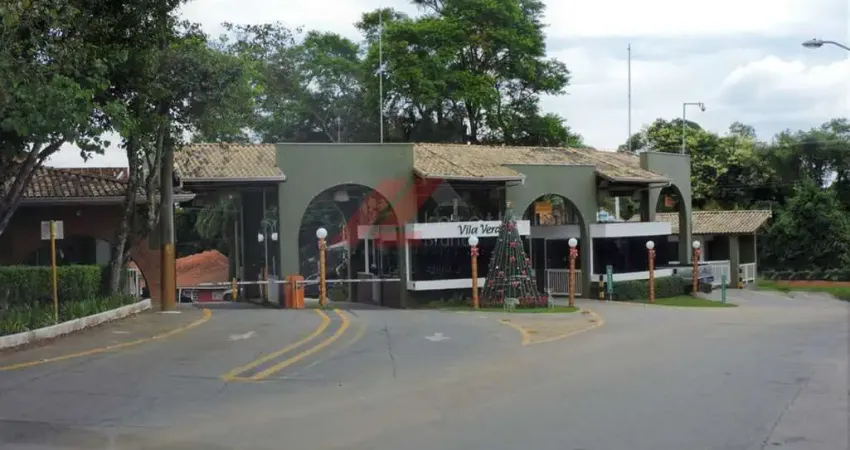 Casa à venda em Itapevi-SP, Transurb: 3 quartos, 3 suítes, sala, 3 banheiros, 2 vagas - 221,05m² de área. Imperdível!