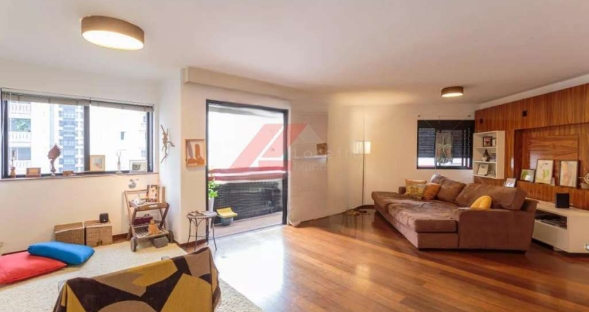 Apartamento de Luxo para Locação no Itaim Bibi, São Paulo-SP: 2 Quartos, 2 Suítes, 1 Sala, 3 Banheiros, 2 Vagas, 146m².