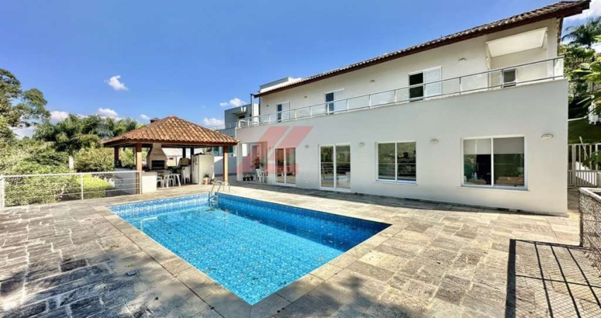 Imóvel de alto padrão em condomínio de luxo: casa com 5 quartos e 4 suítes em Carapicuíba-SP, Residencial Euroville