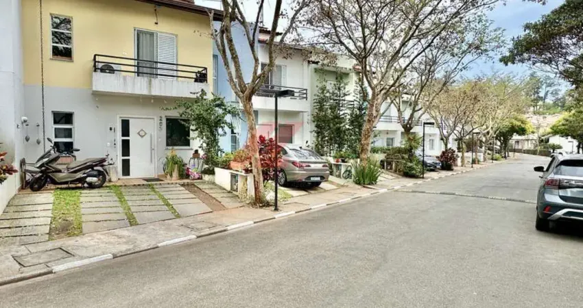 Casa em condomínio à venda em cotia-sp: 3 quartos, 1 suíte, 1 sala, 2 banheiros, 2 vagas de garagem, 130,87 m².