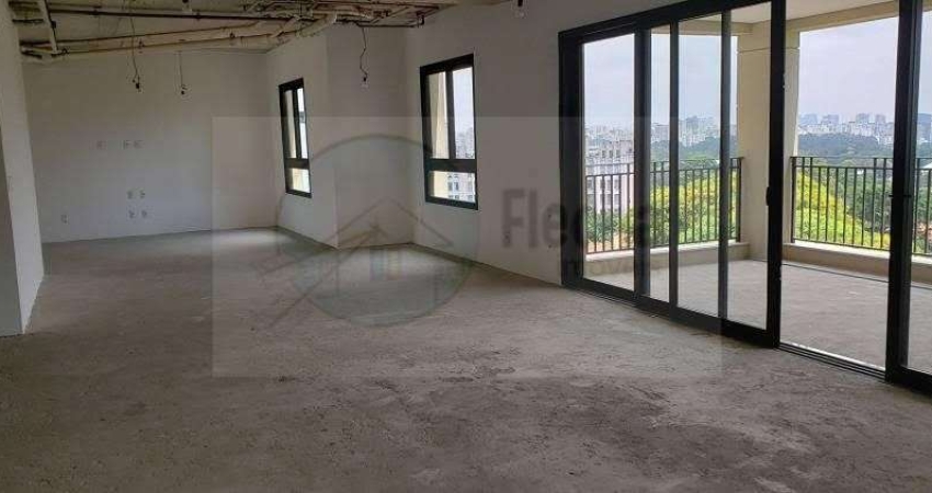 Cobertura Assobradada de 455m² e área total de 863 m², 4 suítes, 6 vagas.