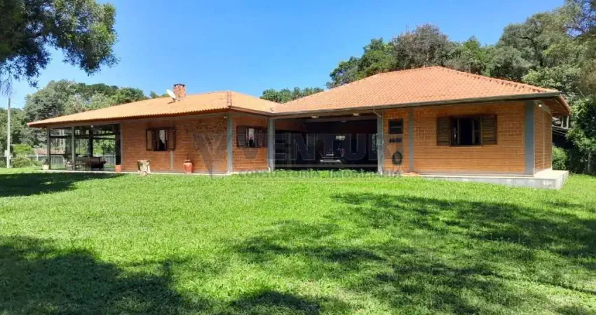 Casa com 4 quartos à venda na Rua Sergino Webber Leite, 63, Dom Rodrigo, São José dos Pinhais