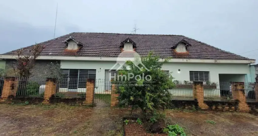CASA À VENDA COM 4 QUARTOS, 2 SUÍTES E 3 VAGAS NO JARDIM NOSSA SENHORA AUXILIADORA/TAQUARAL EM CAMPINAS/SP.