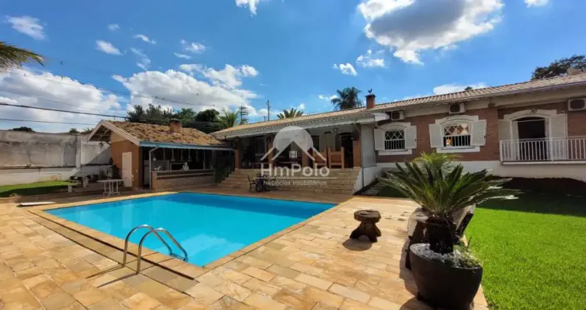Casa térrea com 4 quartos, 2 suítes, 5 banheiros para locação no Chácara Primavera em Campinas/SP