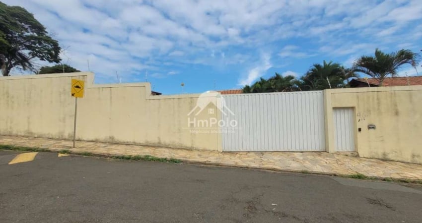 Casa térrea com 3 quartos sendo 2 suítes no Jardim Paraiso em Campinas/SP