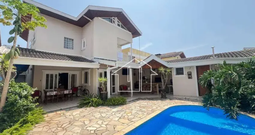 Casa com 4 dormitórios, com 325m² em Condomínio no Urbanova, SJC.