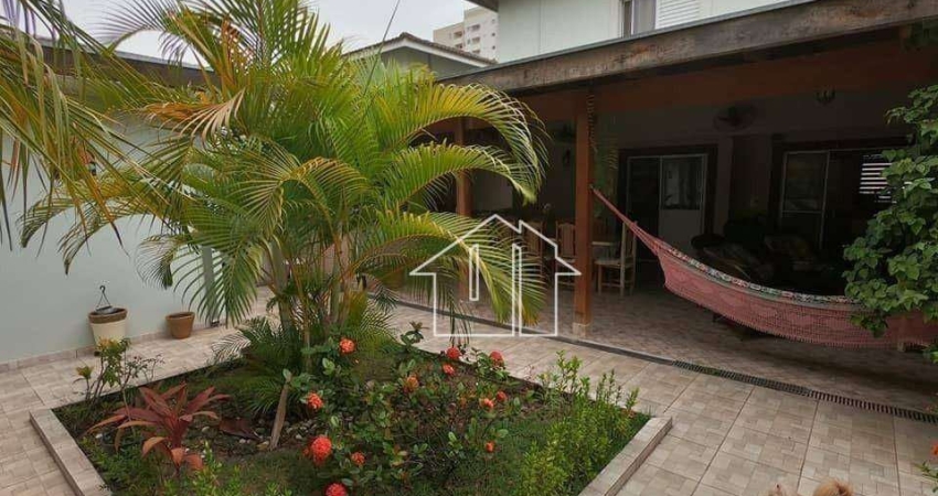 Casa com 4 dormitórios à venda, 160 m² por R$ 1.200.000,00 - Villa Branca - Jacareí/SP