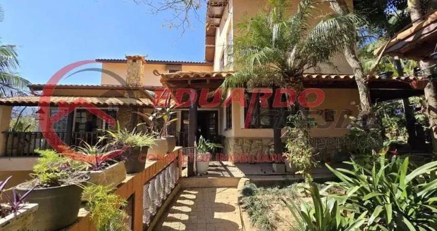 Casa para Venda em Mairiporã, Jardim Suisso, 4 dormitórios, 3 suítes, 3 banheiros, 4 vagas