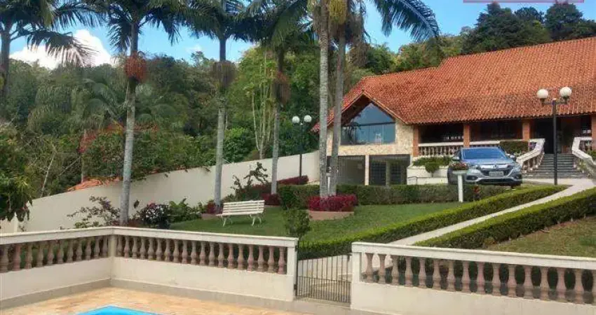 Casa em Condomínio para Venda em Mairiporã, Cerros Verdes, 3 dormitórios, 1 suíte, 4 banheiros, 10 vagas