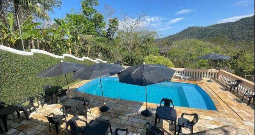 Casa em Condomínio para Venda em Mairiporã, YpeVille, 5 dormitórios, 1 suíte, 6 banheiros, 4 vagas