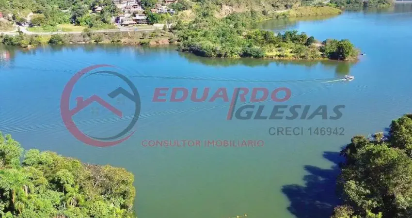 Casa em Condomínio para Venda em Mairiporã, Residencial Baía Branca, 4 dormitórios, 1 suíte, 3 banheiros, 6 vagas