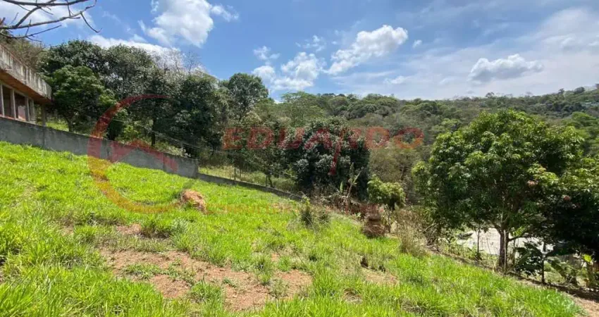 Terreno à venda na Alameda dos Pinheiros, 180, Mato Dentro, Mairiporã