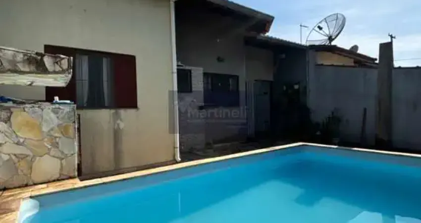 Imperdível: Casa à venda em Itanhaém-SP, Jardim Grandesp! 2 quartos, 1 suíte, 2 banheiros, 1 vaga de garagem, 54,77 m².