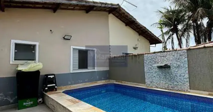 Imperdível! Casa à venda em Itanhaém-SP, bairro Guacira, 2 quartos, 1 suíte, 2 banheiros, 69m². Venha conferir!