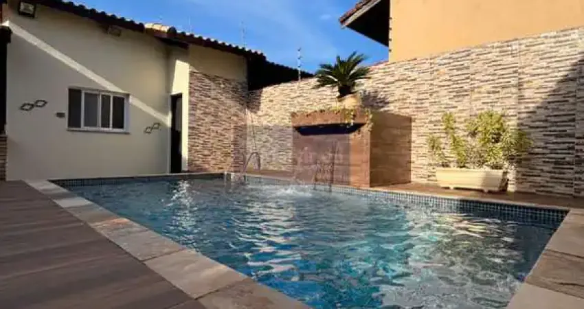Imperdível: Casa à venda em Itanhaém-SP, bairro Guacira, 3 quartos, 1 suíte, 2 banheiros, 123,56 m². Confira!