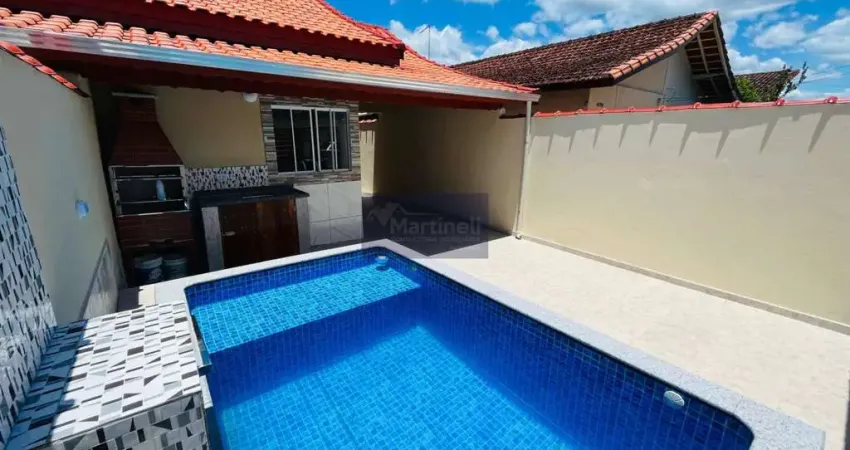 Imperdível Casa à Venda em Itanhaém-SP, Bairro Loty: 2 Quartos, 1 Suíte, 1 Sala, 2 Banheiros, 2 Vagas de Garagem, 57,43 m²