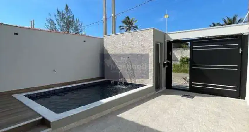 Casa para venda em Itanhaém-SP, bairro Regina: 2 quartos, 1 suíte, 3 banheiros e 90m² de área. Confira já!