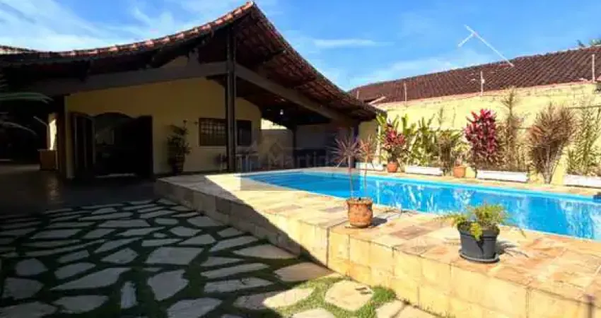 Imperdível oportunidade: Casa à venda em Itanhaém-SP, bairro Grandesp, 4 quartos, 1 suíte, 2 salas, 3 banheiros, 4 vagas de garagem, 149m²!
