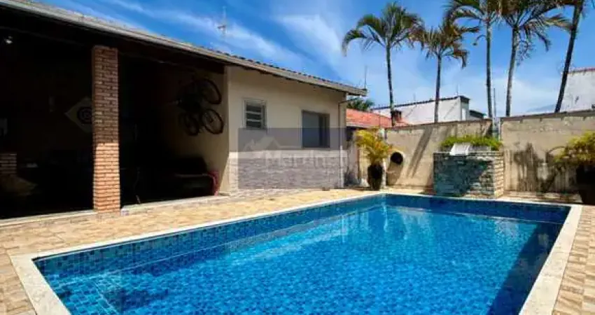 Imperdível casa à venda em itanhaém-sp, bairro cibratel 2! 3 quartos, 2 suítes, 3 banheiros, 4 vagas de garagem, 149m².