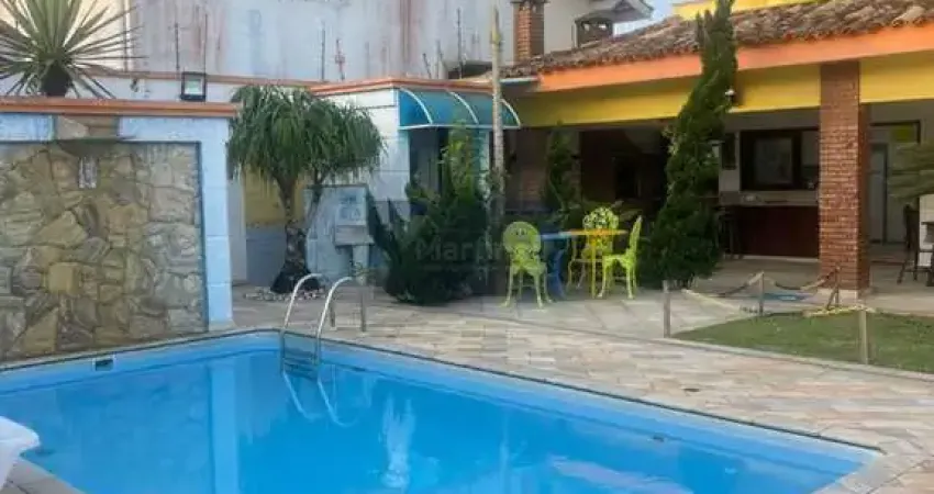 Imóvel de luxo à venda em itanhaém-sp: casa com 4 suítes, 4 quartos, 2 banheiros, 1 sala e 300m² de área no bairro cibratel.