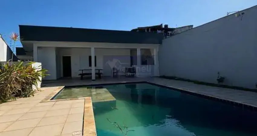 Casa à venda em itanhaém-sp, cibratel 2: 4 quartos, 2 suites, 1 sala, 3 banheiros, 5 vagas de garagem, 180m². confira já!