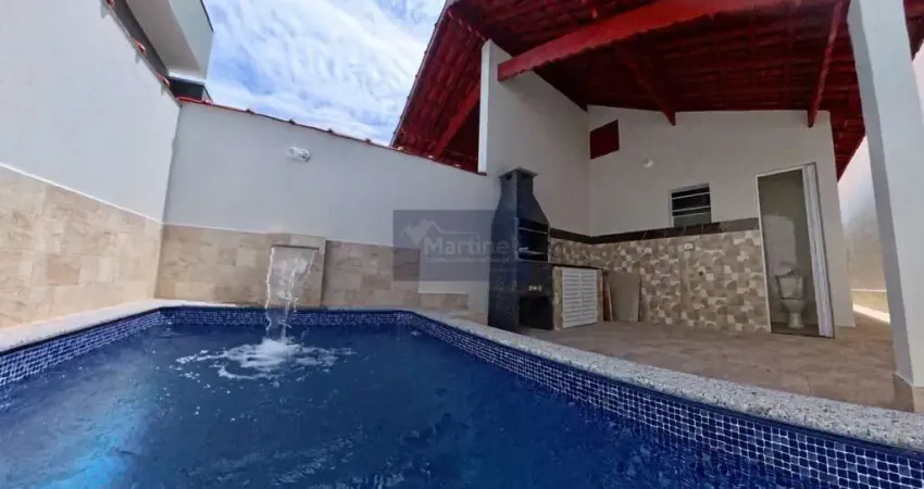 Imperdível casa à venda em mongaguá-sp, com 2 quartos, 1 suíte, sala, 2 banheiros e 2 vagas de garagem!