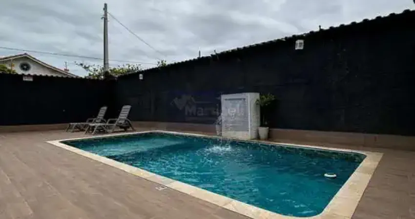 Casa à venda em mongaguá-sp, balneário araty: 2 quartos, 1 suíte, 5 vagas, 87m² de área. aproveite!