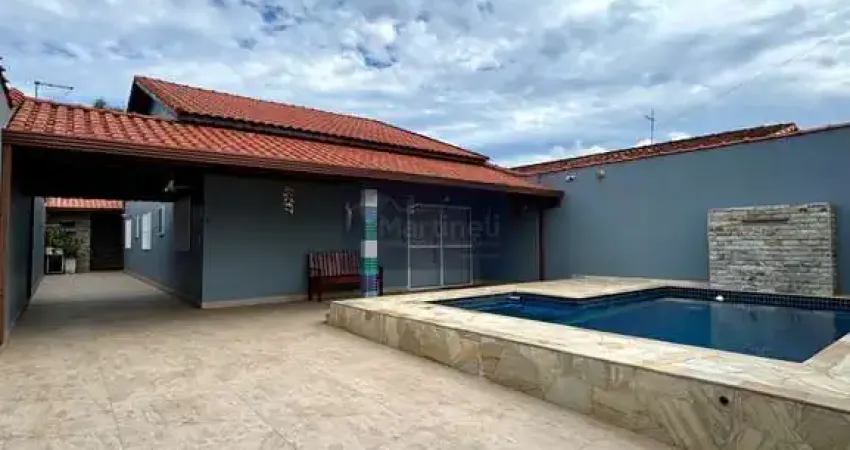 Imperdível oportunidade: Casa à venda em Itanhaém-SP, 3 quartos, 1 suíte, 1 sala, 2 banheiros e 4 vagas de garagem!