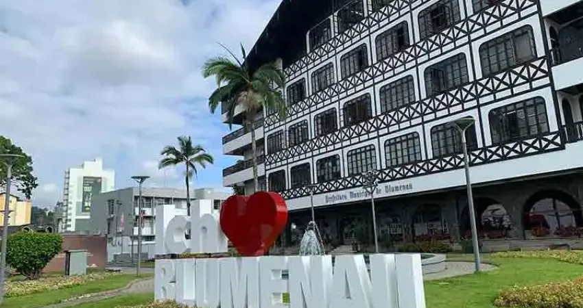 Terreno à venda no Centro, Blumenau 