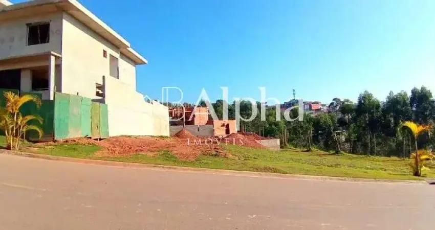 Terreno à venda no Condomínio Itahyê - Santana de Parnaíba.