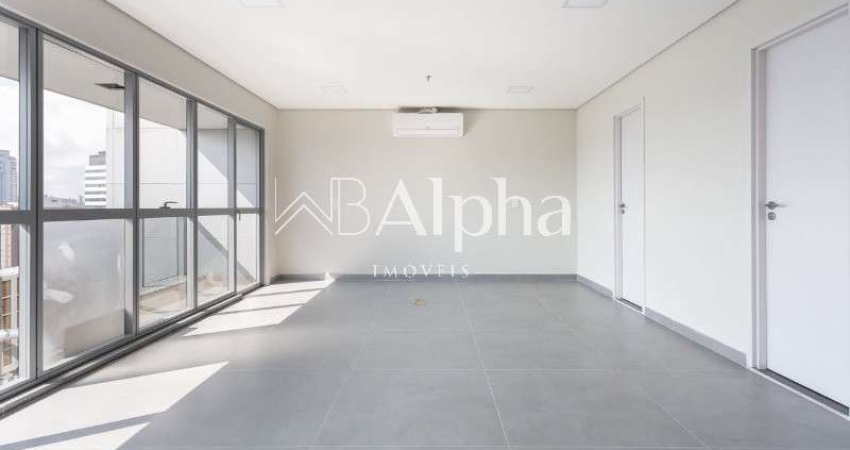 Sala comercial a venda no Edifício Monte Carlo em Alphaville - SP