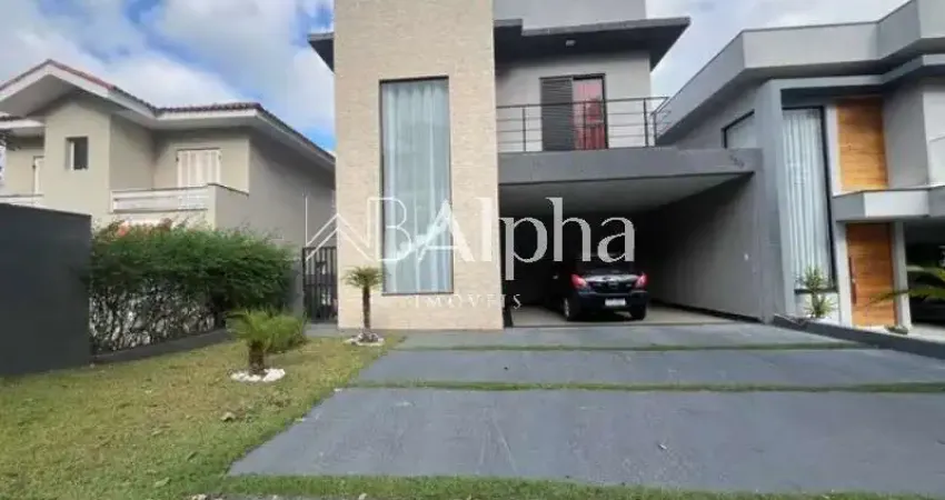 Casa à venda no Condomínio New Ville em Santana de Parnaíba - SP
